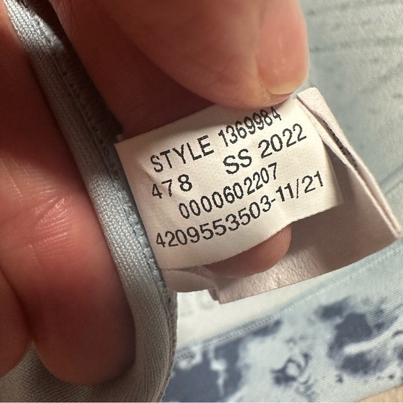 Under Armour High Infinity Sports Bra Women's 3X Blue Built In‎ Padding Wicking - Picture 3 of 8